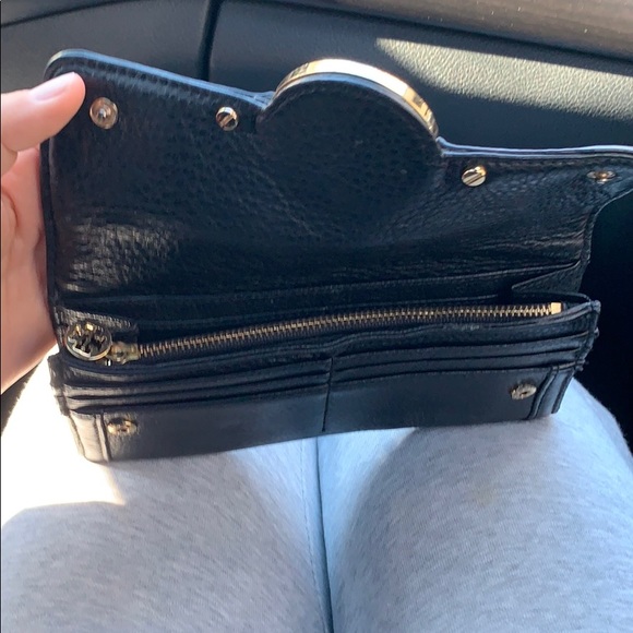 Tory Burch Wallet - Picture 3 of 3